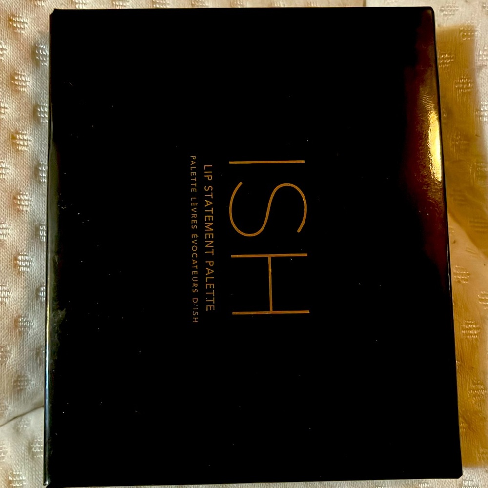 ISH LIP STATEMENT PALETTE
